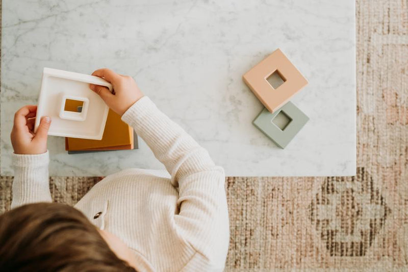 MINIKA Stacking Tower