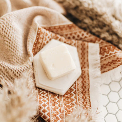 BKIND | Conditioner Bar - Plumme Box